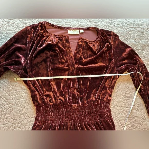 Belle by Kim Gravel Red Ruched Long Sleeve Gown - Picture 2 of 13